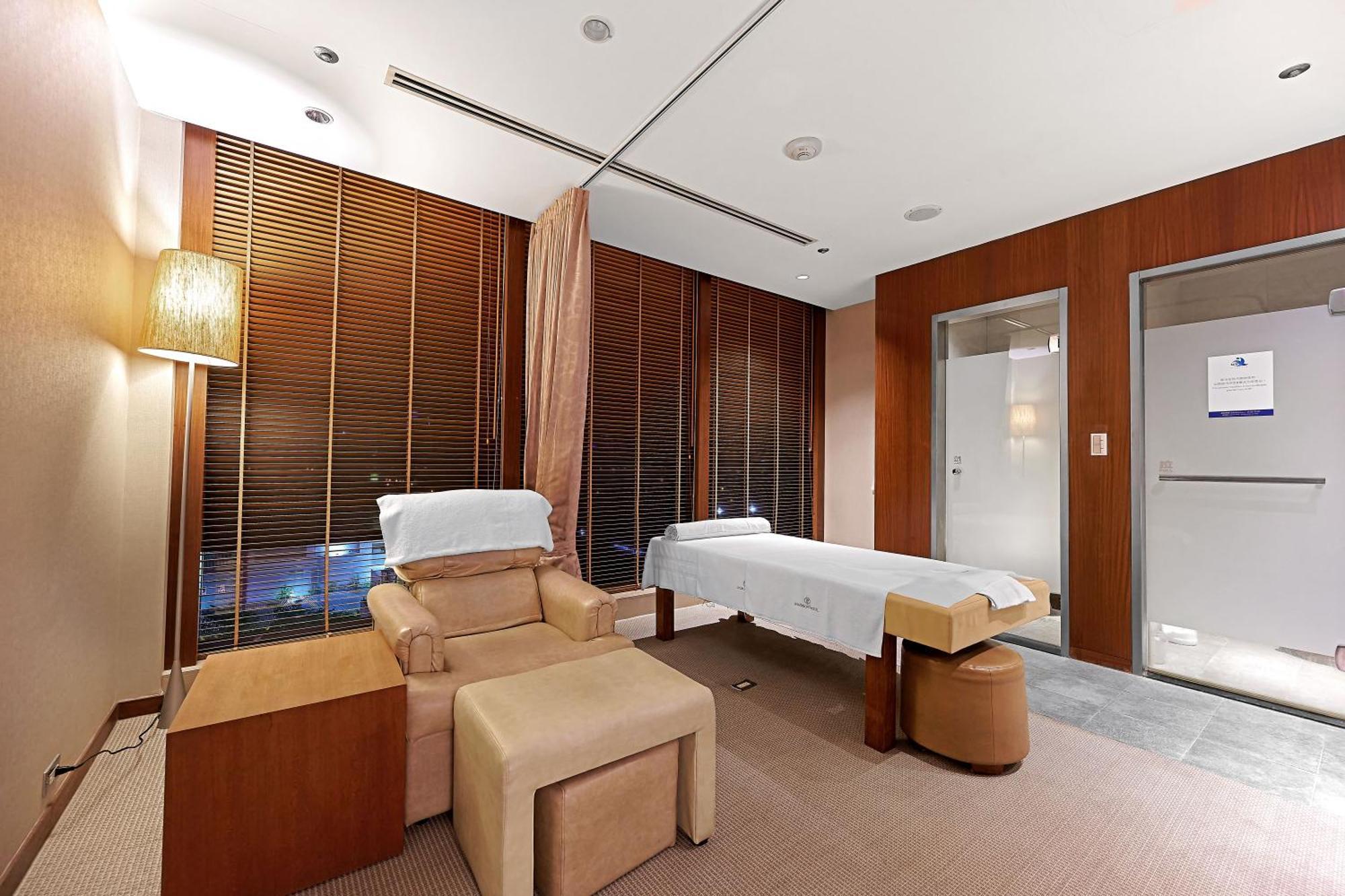 فندق ويندسور تايتشونغ المظهر الخارجي الصورة A treatment room at the spa